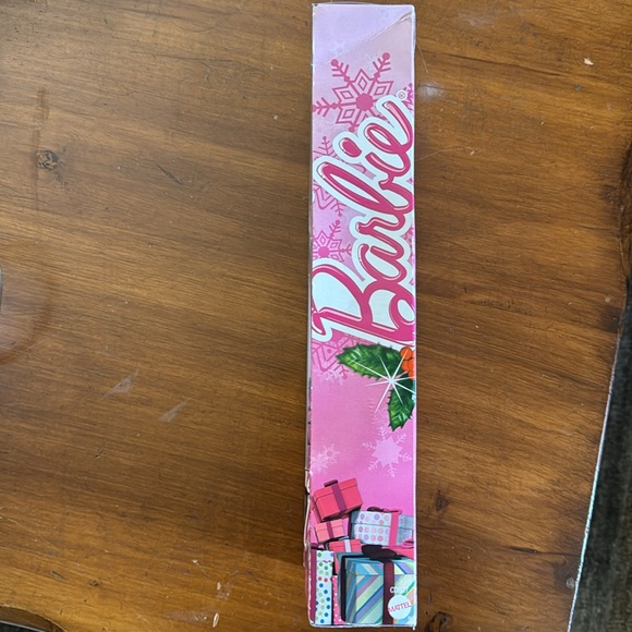 Barbie Holiday Fun Doll - Picture 4 of 4